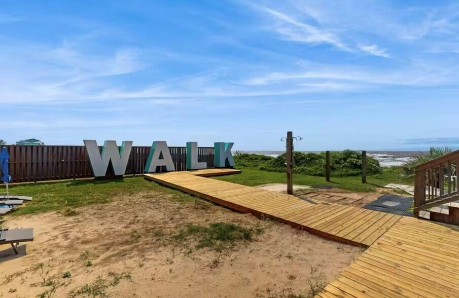 More Photos Of 947 Barkley St, Gilchrist Multifamily For Sale