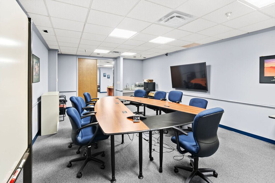 More Photos Of 4640 Forbes Blvd, Lanham Office For Lease