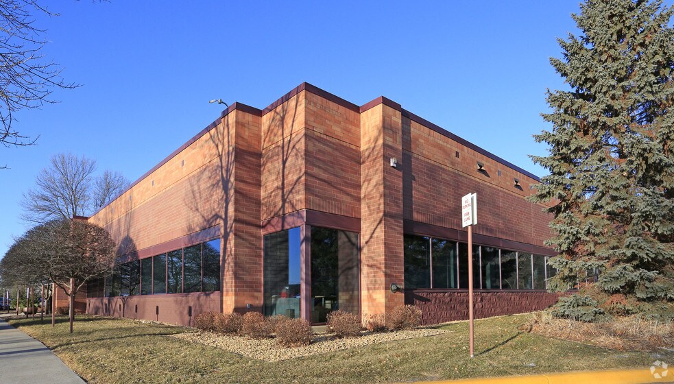 More Photos Of 4200 Dahlberg Dr, Golden Valley Light Manufacturing For Lease