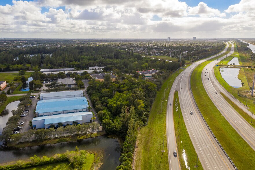 More Photos Of 10900 NW 52nd St, Sunrise Land For Sale