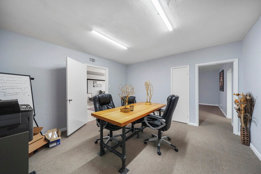 More Photos Of 2815 N Main St, Baytown Office Residential For Sale