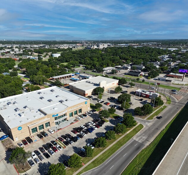 More Photos Of 747 NE Loop 820, Hurst Freestanding For Sale