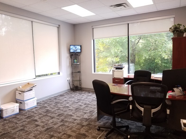 More Photos Of 3830 Rose Lake Dr, Charlotte Warehouse For Lease