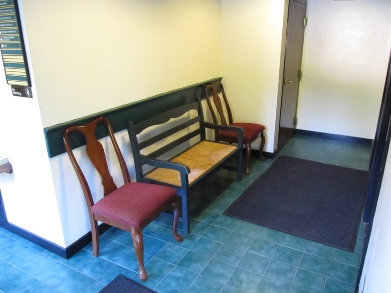 More Photos Of 13 Water St, Holliston Office For Lease