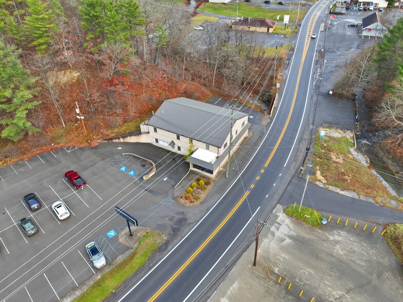 More Photos Of 725 Ritter Dr, Daniels Storefront Retail Office For Lease