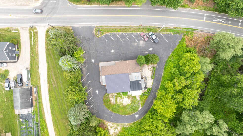 More Photos Of 137 Longwoods Rd, Cumberland Restaurant For Lease