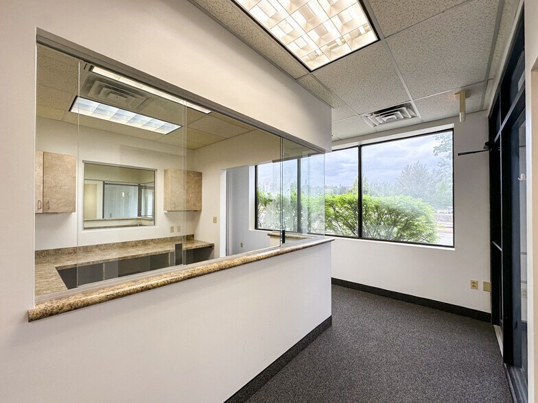 More Photos Of 352 Belmont St, Worcester Medical For Lease