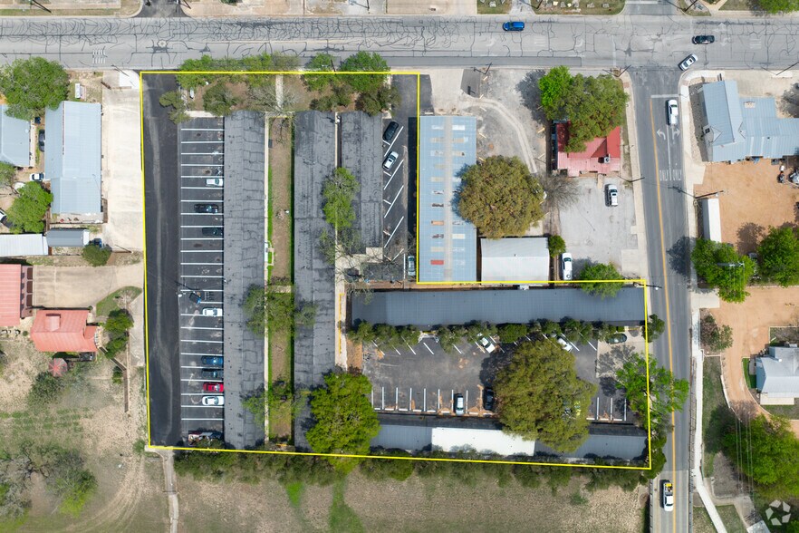 More Photos Of 1605 Water St, Kerrville Apartments For Sale