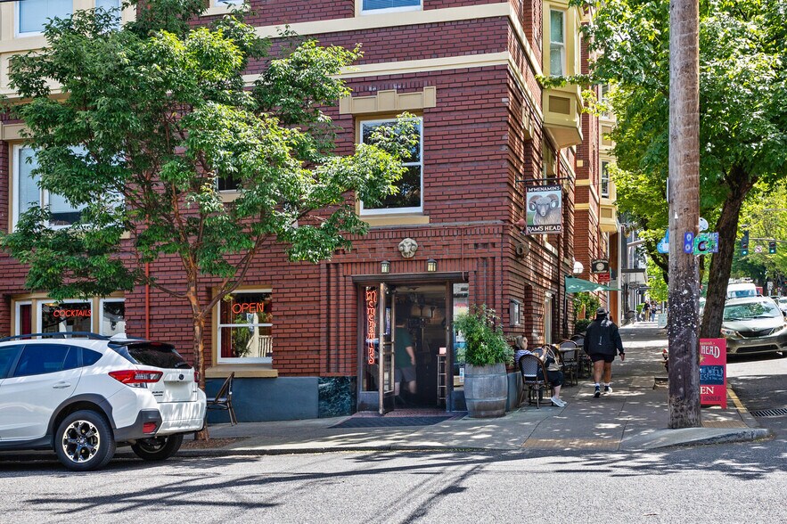 More Photos Of 2222 NW Irving St, Portland Apartments For Sale