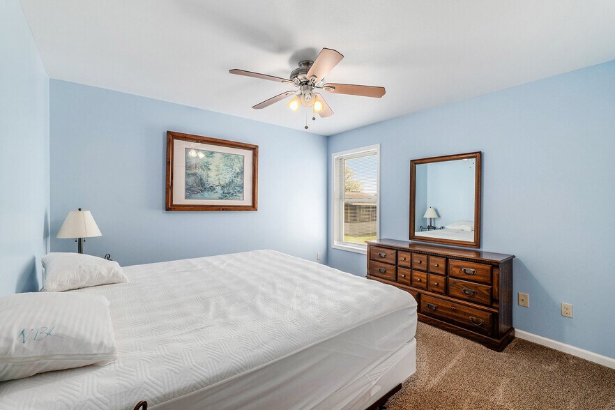 More Photos Of 10392 Houghton Lake dr, Houghton Lake Specialty For Sale