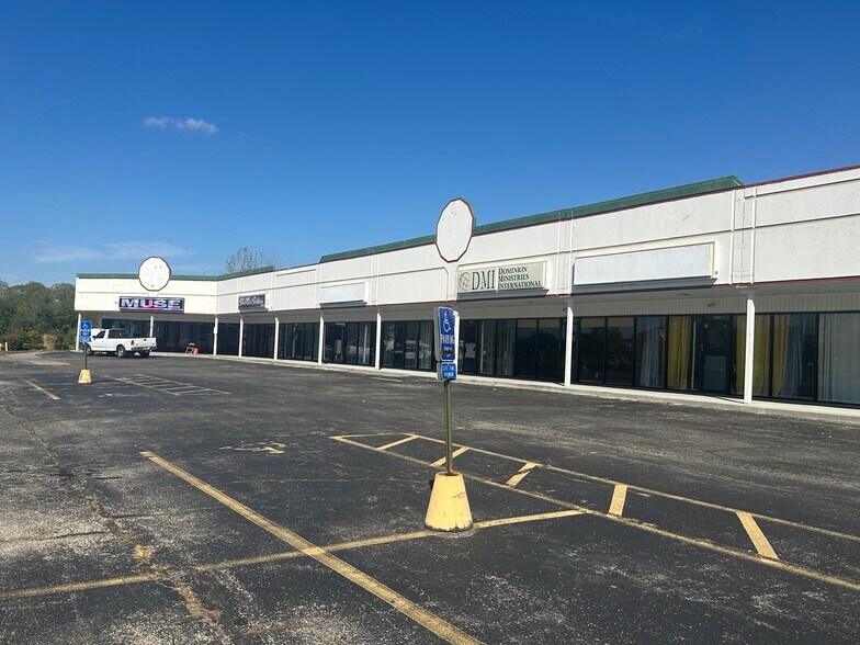 More Photos Of 6500-6556 Union Rd, Clayton Unknown For Lease