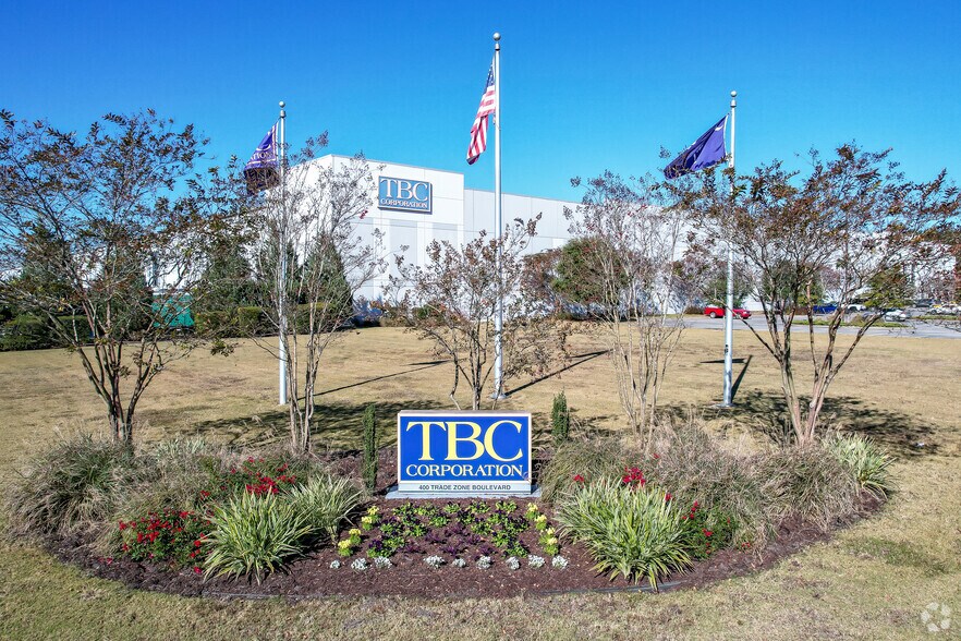 More Photos Of 400 Trade Zone Blvd, Summerville Distribution For Lease