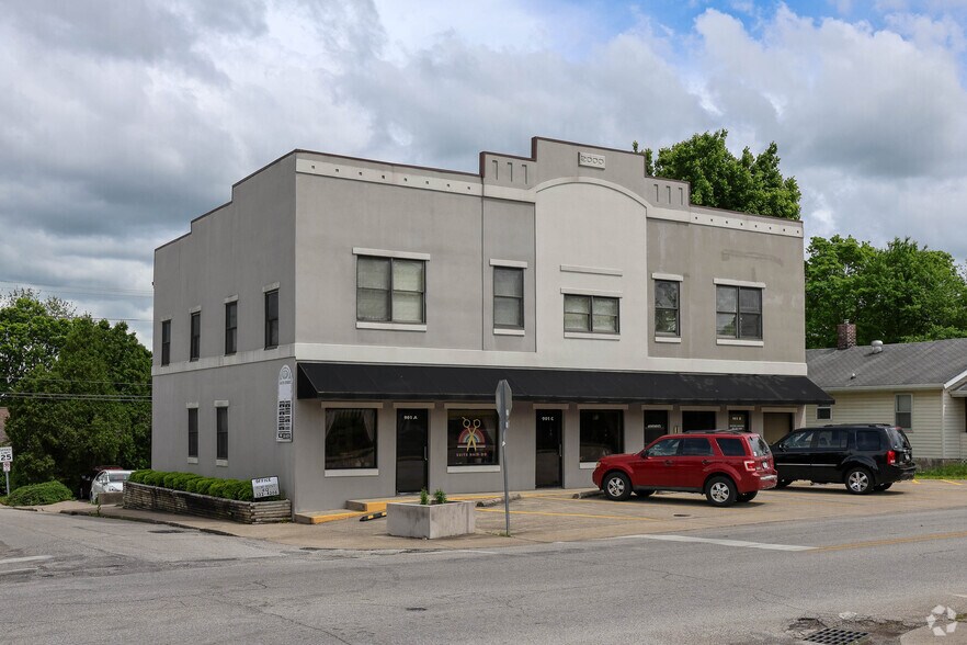 More Photos Of 901 S Rogers St, Bloomington Office For Lease