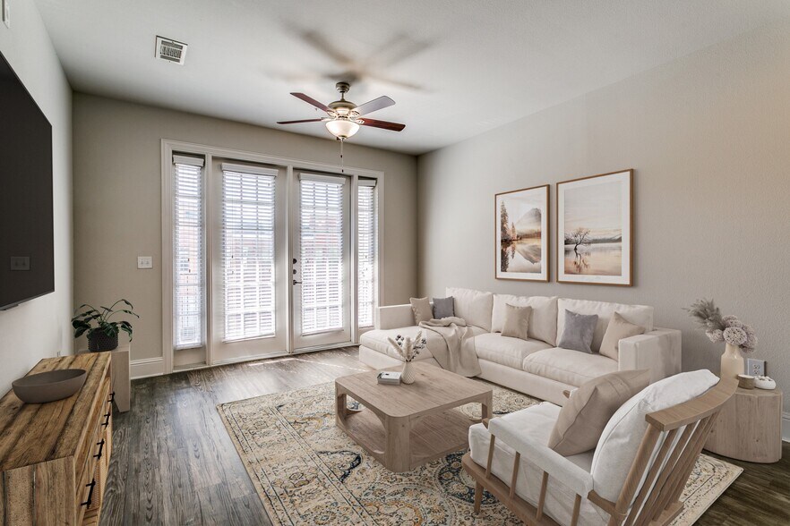 More Photos Of 2570 Justin Rd, Highland Village Unknown For Lease