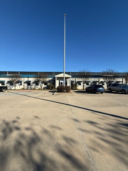 More Photos Of 7160 Antoine, Shreveport Manufacturing For Sale