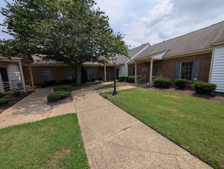 More Photos Of 729 Thimble Shoals Blvd, Newport News Office For Sale