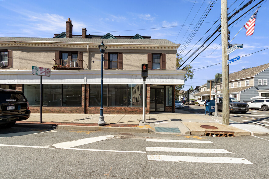 More Photos Of 116 South St, Oyster Bay Storefront Retail Residential For Lease