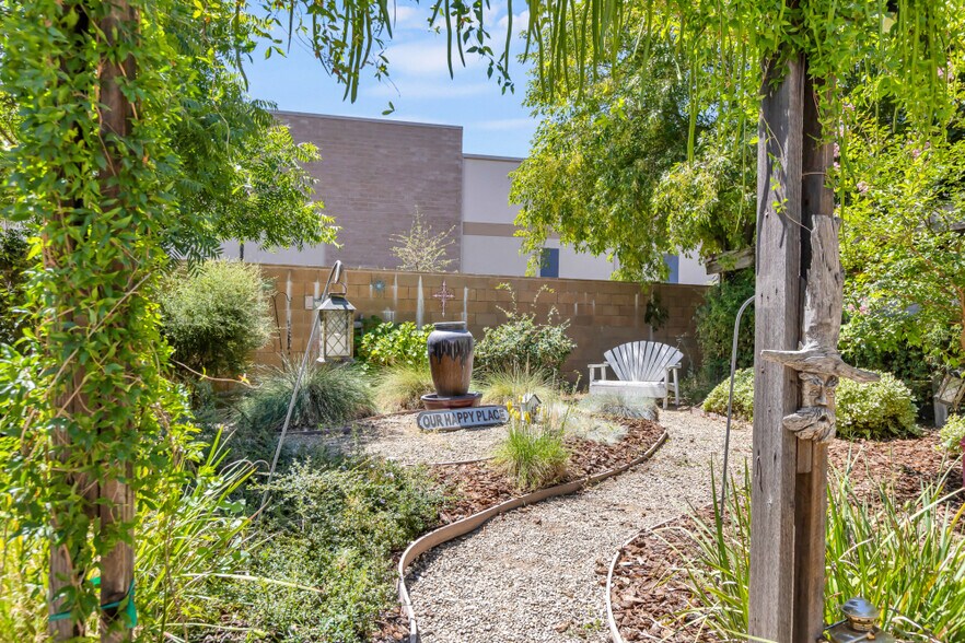 More Photos Of 9455 E Stockton Blvd, Elk Grove Specialty For Sale