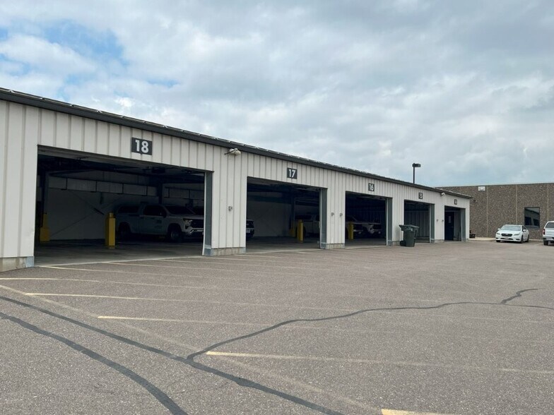 More Photos Of 4300 W 220th St, Farmington Light Distribution For Sale