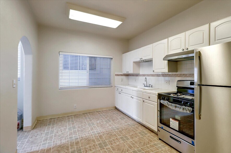 More Photos Of 270 E Saint John St, San Jose Apartments For Sale