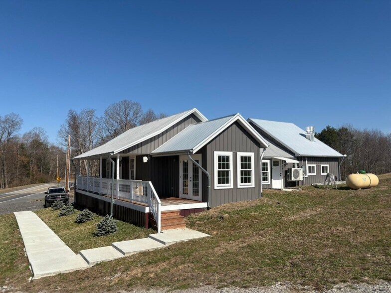 More Photos Of Wilderness Hwy, Mount Nebo General Retail For Sale