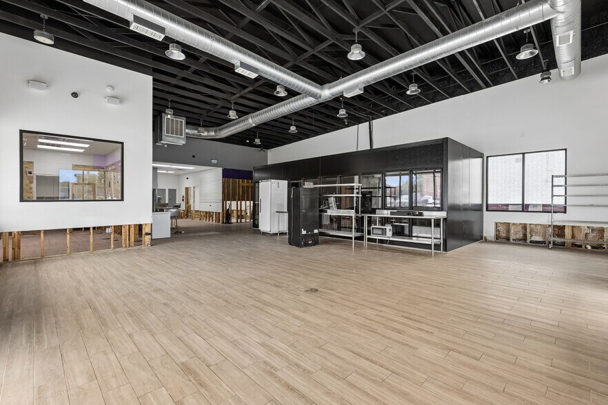 More Photos Of 710 E Main St, Allen Freestanding For Sale