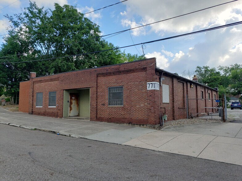 More Photos Of 771 Moon St, Akron Warehouse For Lease