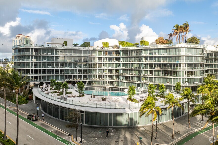 More Photos Of 1 Collins Ave, Miami Beach Apartments For Sale