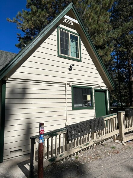 More Photos Of 821 Roger Ave, South Lake Tahoe Restaurant For Lease