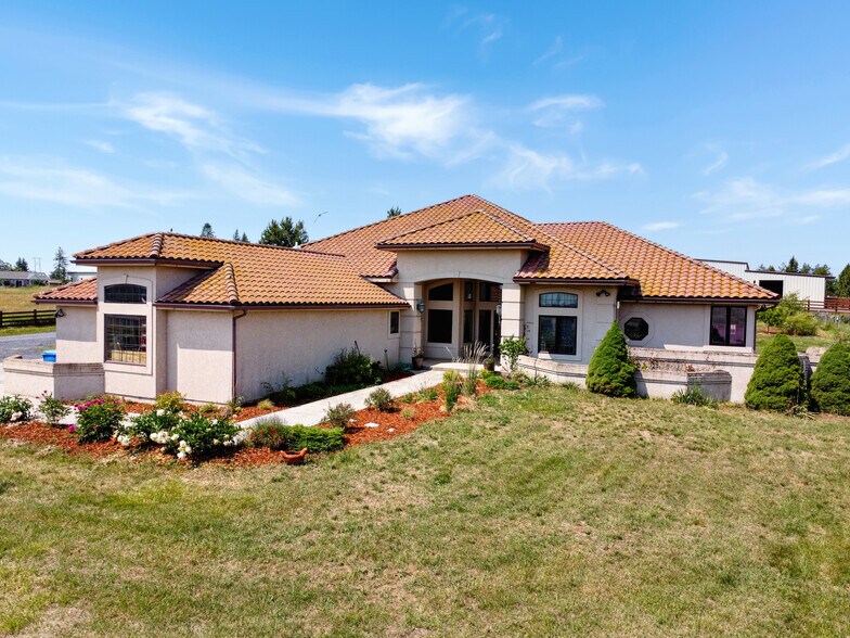 More Photos Of 2301 N Mountain View Rd, Moscow Horse Stables For Sale