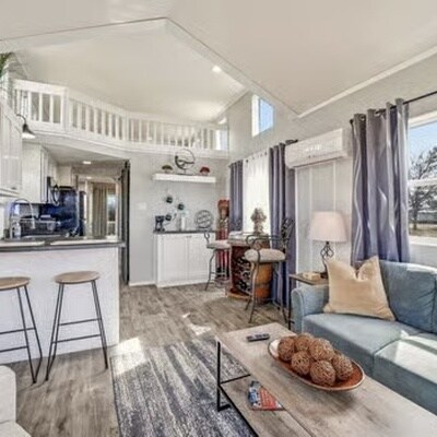 More Photos Of 2013 Bedford Ct, Weatherford Hospitality For Sale