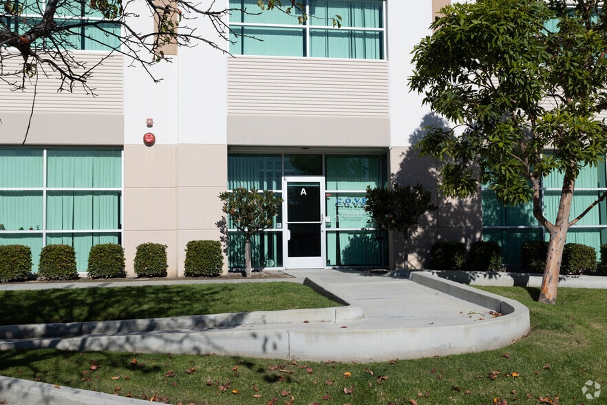 More Photos Of 2041 Cabot Pl, Oxnard Manufacturing For Lease