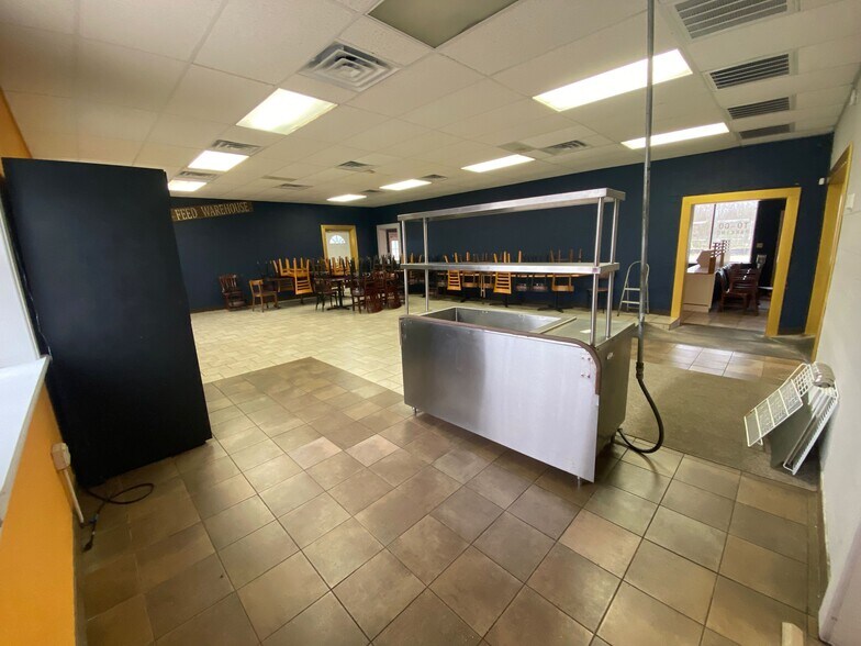 More Photos Of 2401 Port Neches Ave, Port Neches Restaurant For Sale