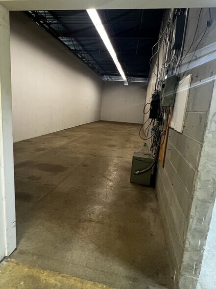 More Photos Of 59-63 Alness St, Toronto Warehouse For Lease