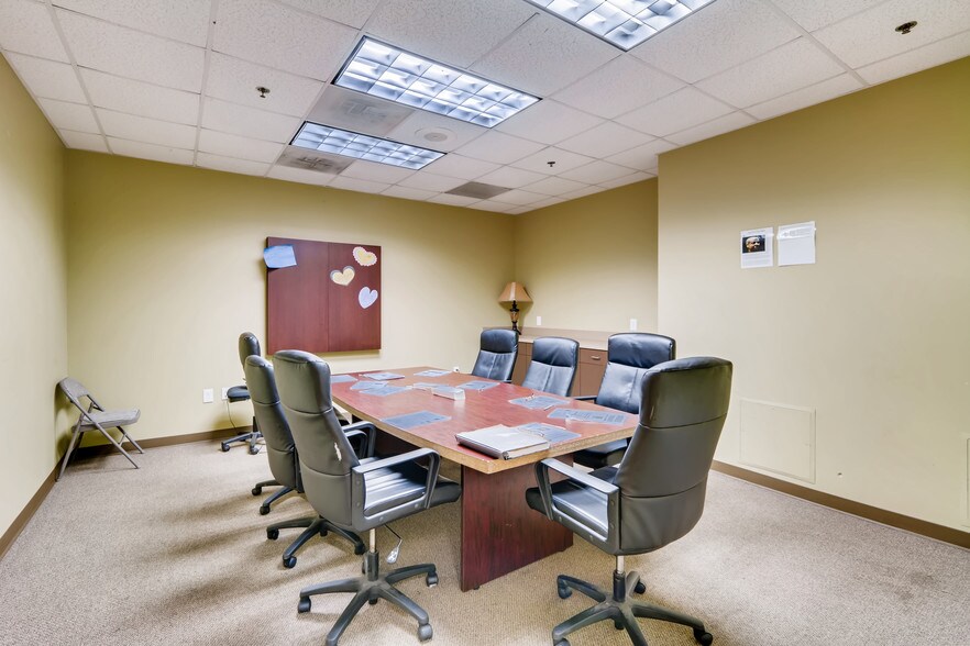 More Photos Of 83 Upper Riverdale Rd SW, Riverdale Medical For Lease