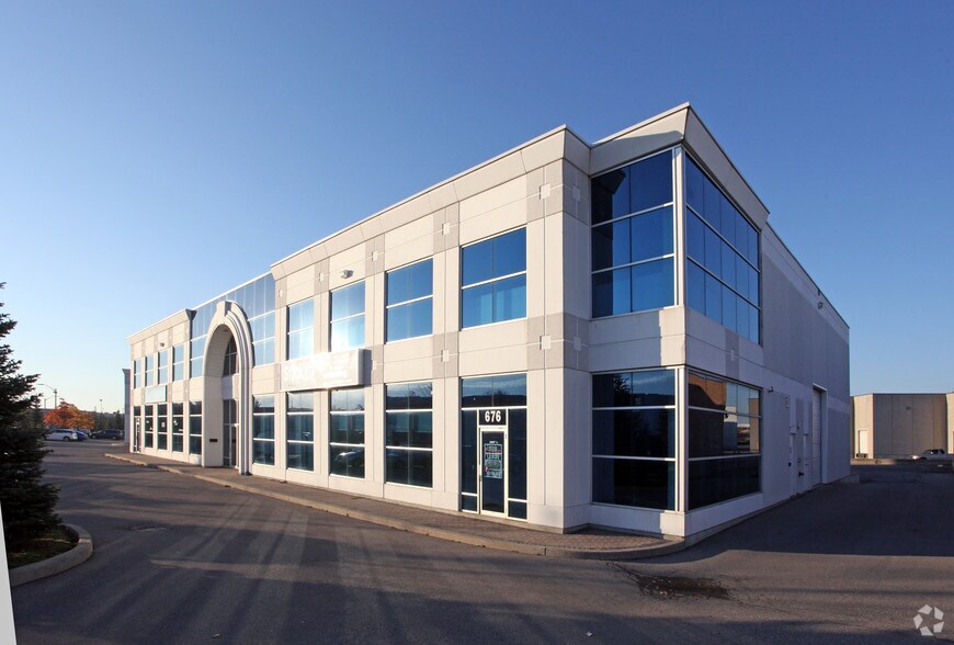 More Photos Of 676 Westburne Dr, Concord Warehouse For Lease