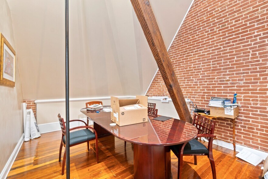 More Photos Of 3355 Keswick Rd, Baltimore Loft Creative Space For Sale