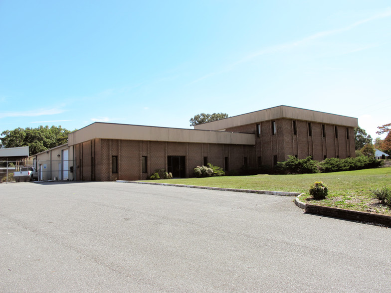 Primary Photo Of 3022 Carroll Ave, Lynchburg Warehouse For Sale