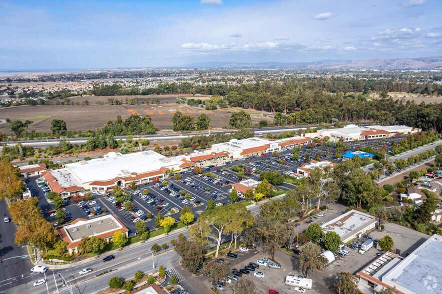 More Photos Of 5655-5885 Jarvis Ave, Newark Unknown For Lease