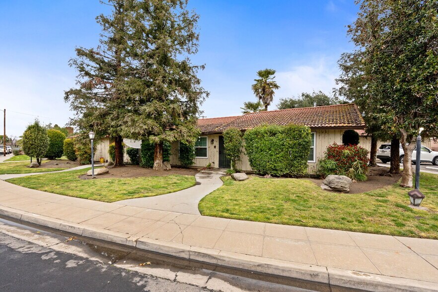 More Photos Of 1063 Pierce Dr, Clovis Apartments For Sale