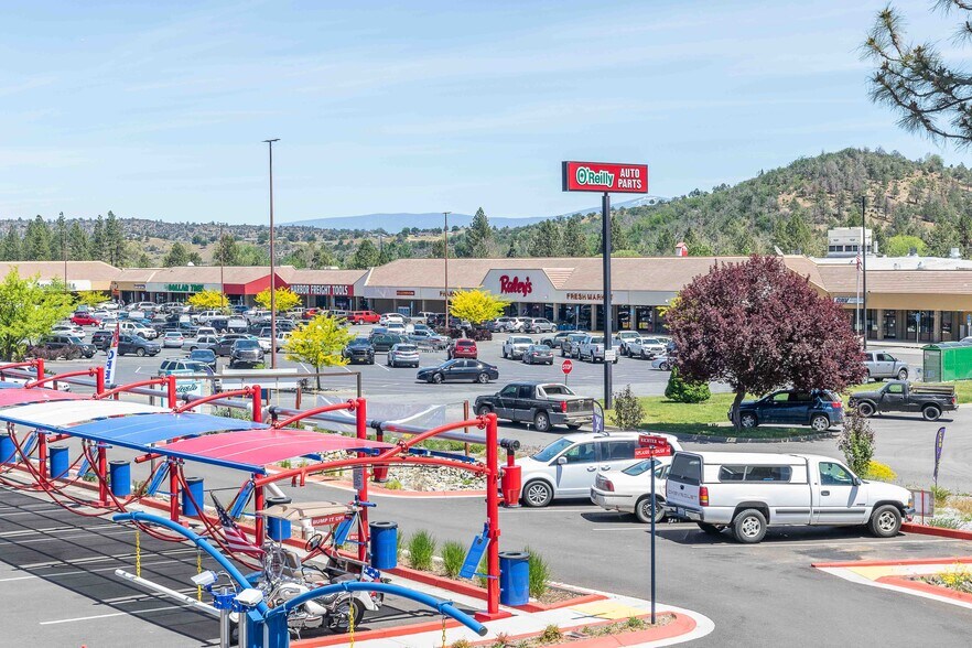 More Photos Of 1902 Fort Jones Rd, Yreka Carwash For Sale