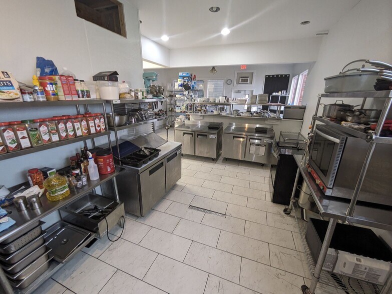 More Photos Of 532 Clay St, Montgomery General Retail For Sale