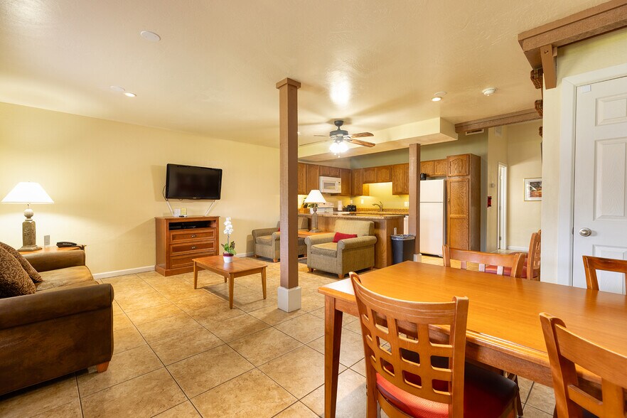 More Photos Of 5829 Buck Springs Rd, Pinetop Hotel For Sale