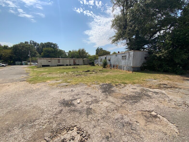 More Photos Of 3023 Lamar Ave, Memphis Land For Sale