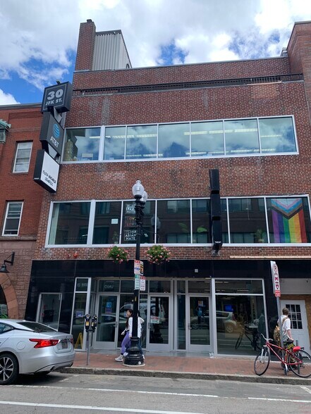 More Photos Of 30-34 JFK St, Cambridge Office For Lease