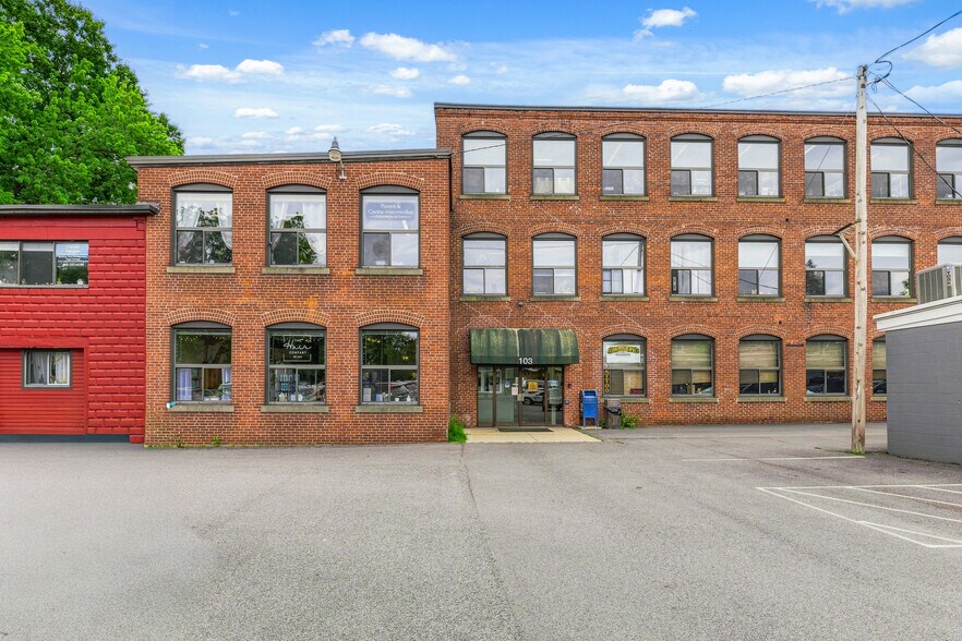 More Photos Of 103 Roxbury St, Keene Office For Sale