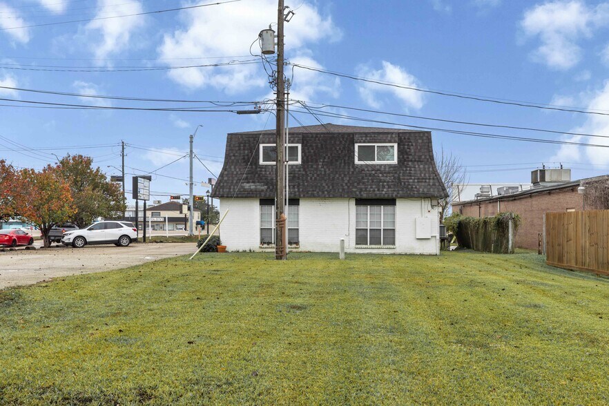 More Photos Of 2600 NASA Rd 1, Seabrook Loft Creative Space For Sale