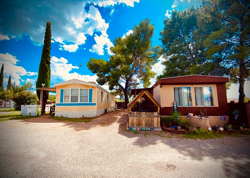 More Photos Of 18 W Allen St, Tombstone Trailer Camper Park For Sale