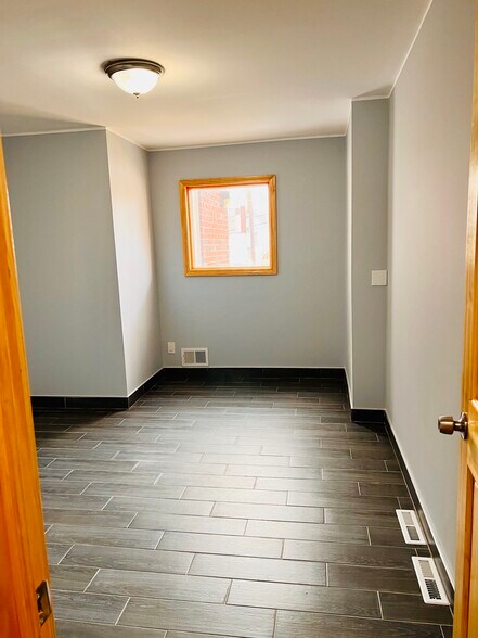 More Photos Of 1032-1036 Victory Blvd, Staten Island Medical For Lease