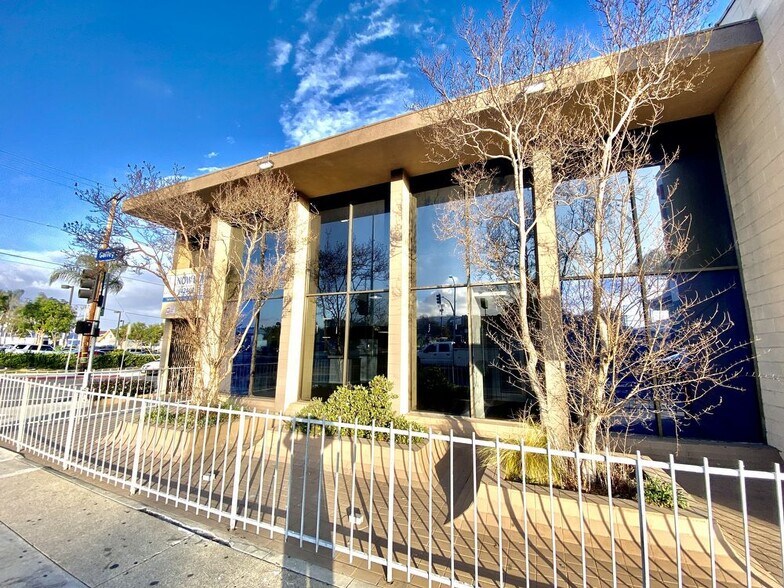 More Photos Of 800 S Gaffey St, San Pedro Loft Creative Space For Lease